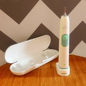 Philips Sonicare Rechargeable Toothbrush in White with Mint Accents